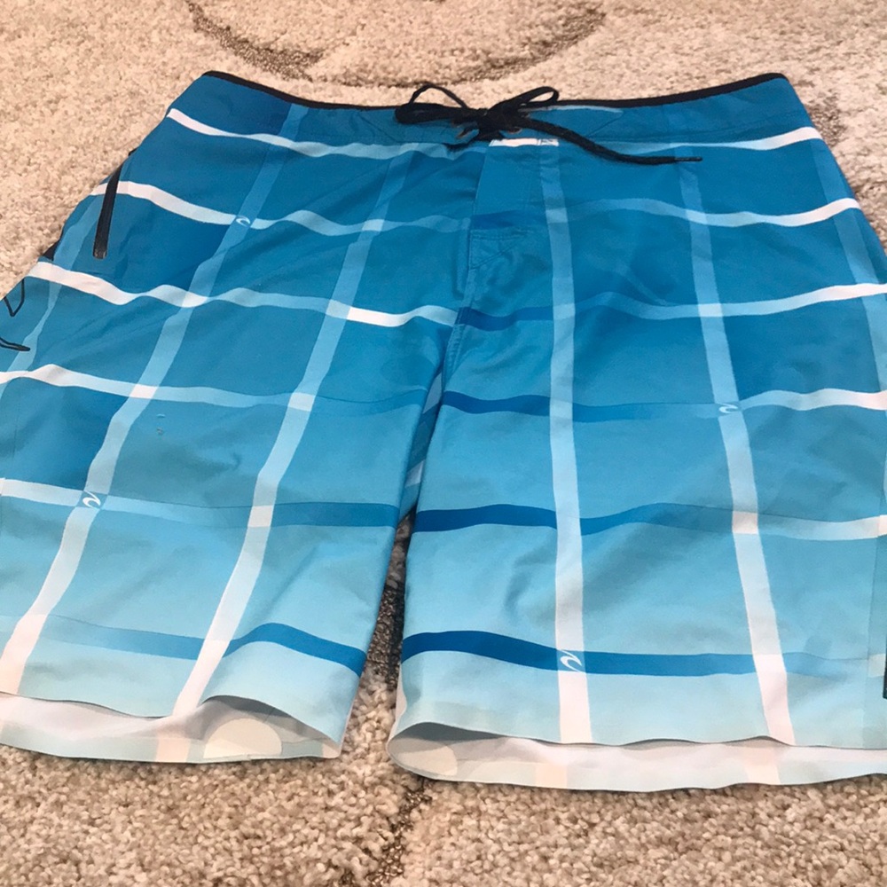 Men’s ultimate ripcurl  mirage boardshorts size 38